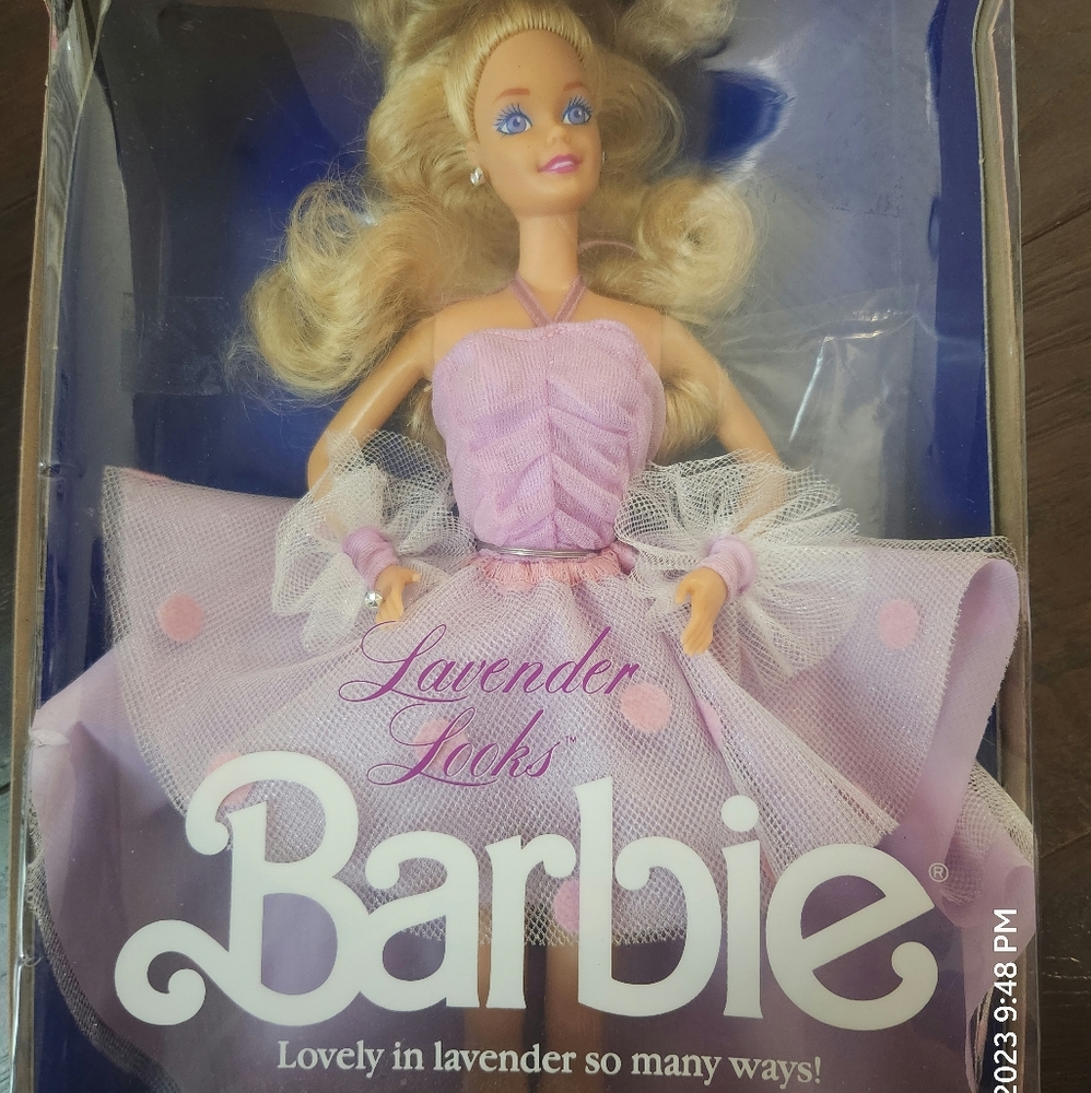 1989 Vintage Barbie Lavender Locks View 3